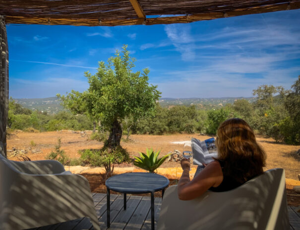 Monte Ouro Verde-casa movel terrace reading2